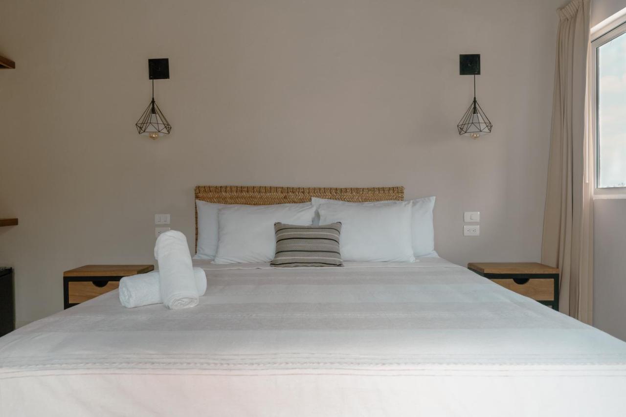 Agam Hotel Бакалар Экстерьер фото